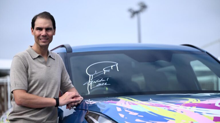 Rafa Nadal ya está en Australia: ¿Entregará la copa a Alcaraz o Djokovic? Hay decisión oficial