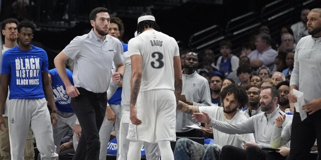 El debut de Anthony Davis con los Wizards tendrá que esperar