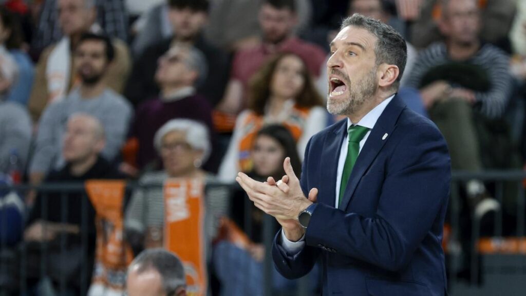 Ibon Navarro: "Ganar en Manresa y tener ventajas de hasta 14 puntos es muy difícil"