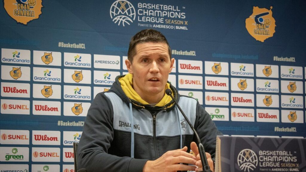 Savané y Lakovic piden unidad al Granca con del derbi europeo ante La Laguna Tenerife