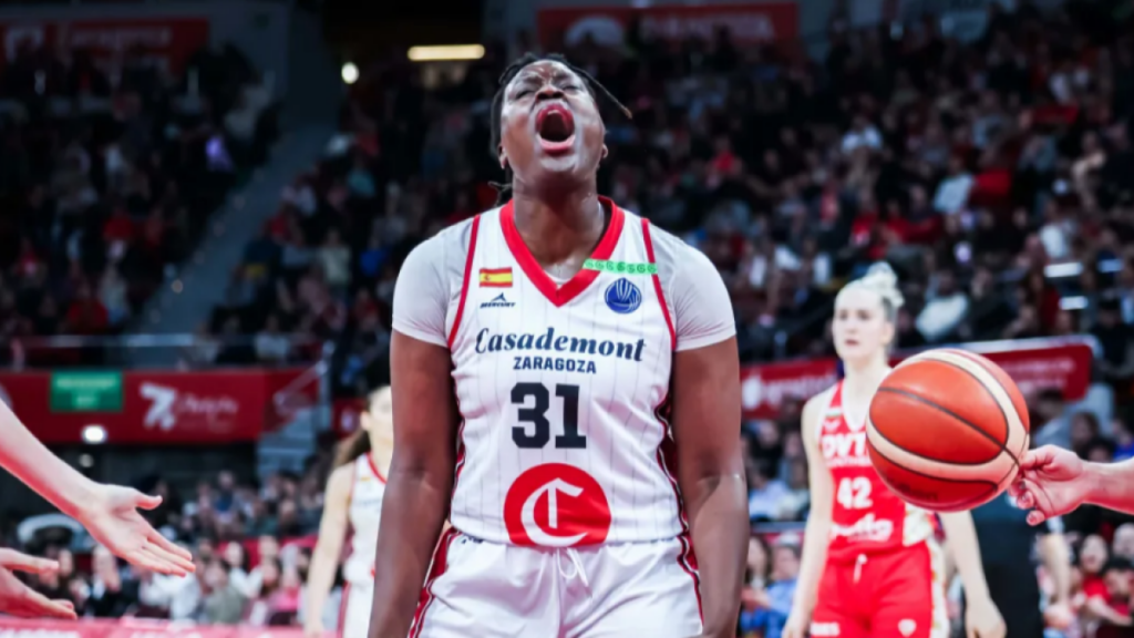 66-40: El Casademont cumple con comodidad ante el DVTK para llegar al ‘play-in’