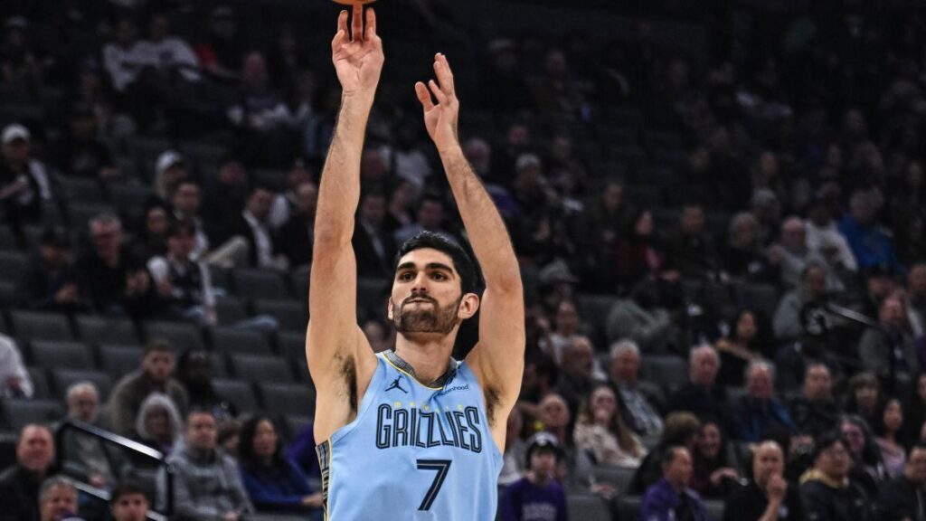 Aldama vuelve a la acción a lo grande: titular, victoria y 12 puntos