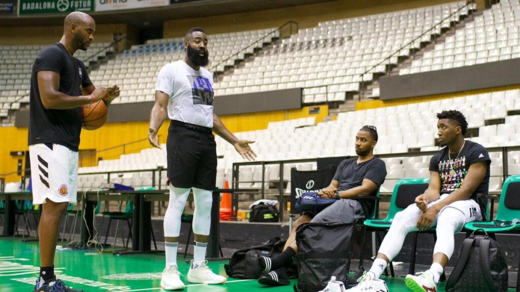 El "secreto" de Badalona: la foto de 2018 que explica la conexión de James Harden con Mitchell y los Cavs
