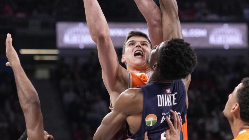 Hasta 2028: Valencia Basket extiende un año más el contrato de Jaime Pradilla