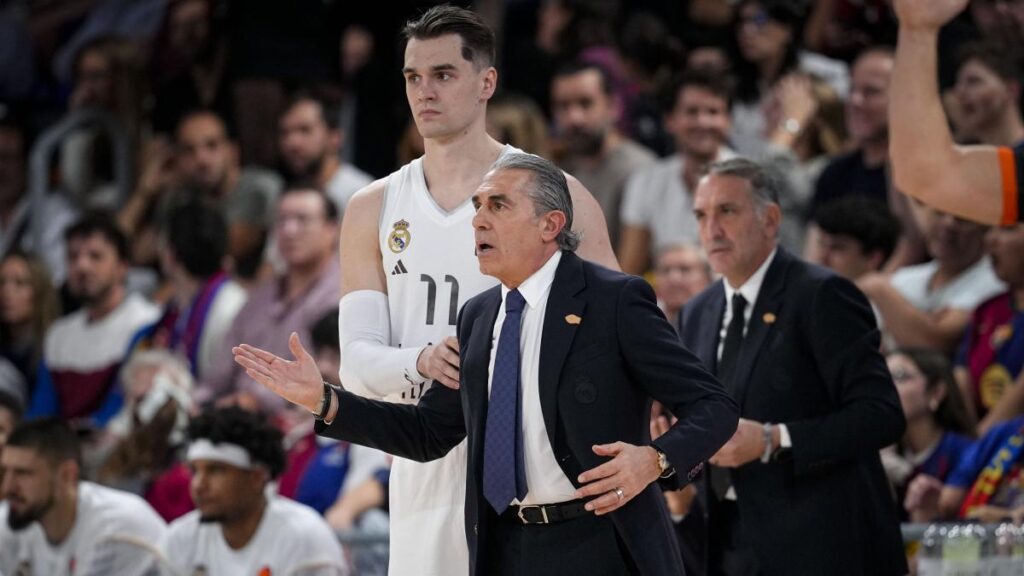 Hezonja, sobre los pitos de la afición: "No estamos aquí para escuchar esta mierda"