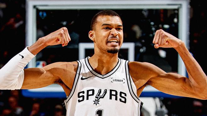 Los Spurs asaltan Detroit y ponen en aviso a la NBA