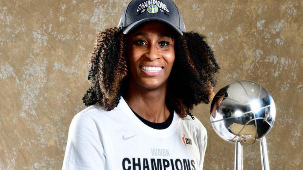 Astou Ndour alza la voz: "He vivido en primera persona lo que es luchar contra prejuicios. No basta con no ser racista, hay que ser activamente antirracista"