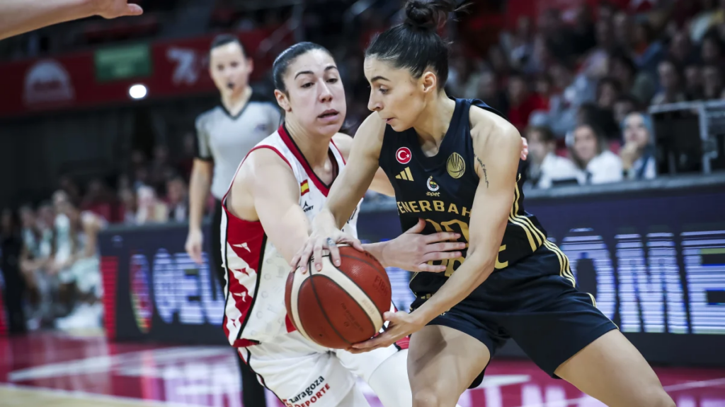 Laia Flores renueva con el Casademont Zaragoza hasta 2028