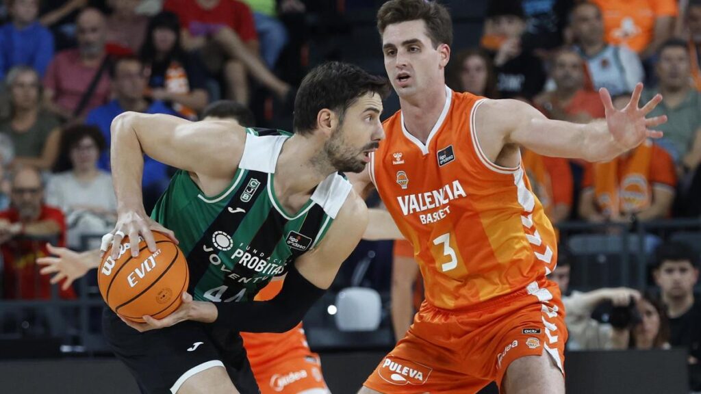 El Valencia Basket renueva a Nate Reuvers hasta 2028
