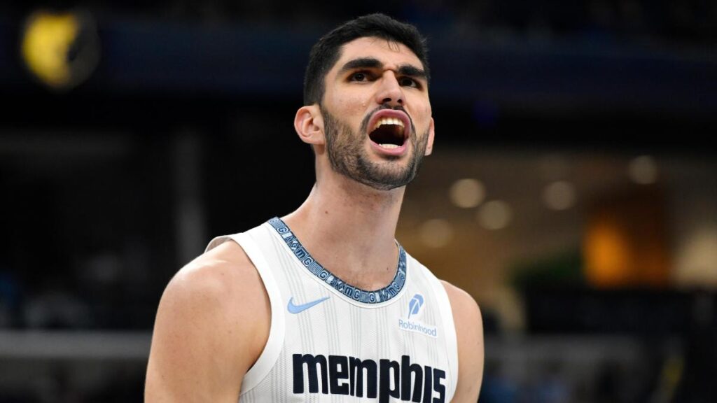 Santi Aldama pasará por el quirófano y podría perderse lo que queda de temporada