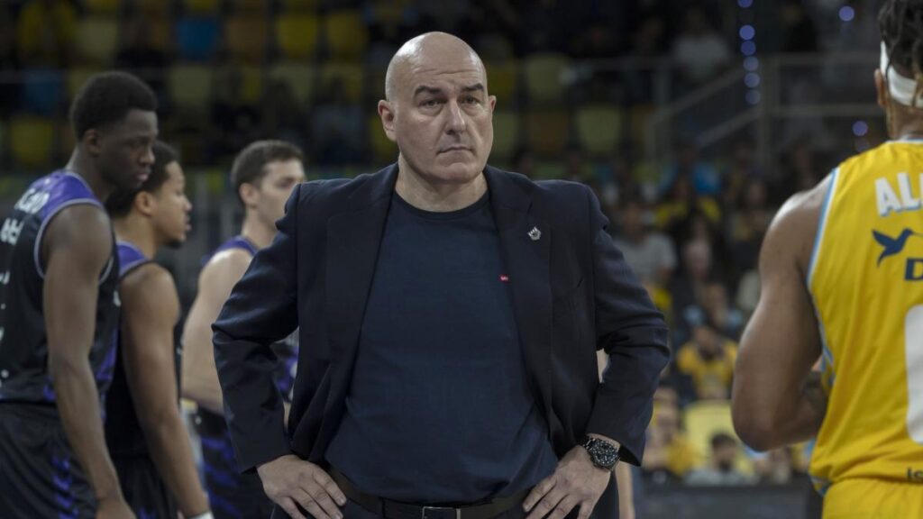 Ponsarnau: "Haré todo lo posible para seguir siendo el entrenador de este proyecto"