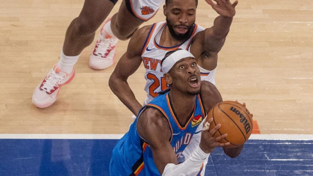 La NBA se cansa de su MVP: "Es el mejor convenciendo a los árbitros de que le han pegado"