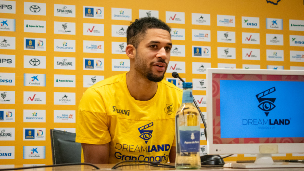 Robertson: "Chimezie Metu es un jugador increíble. Siempre he sido su fan"