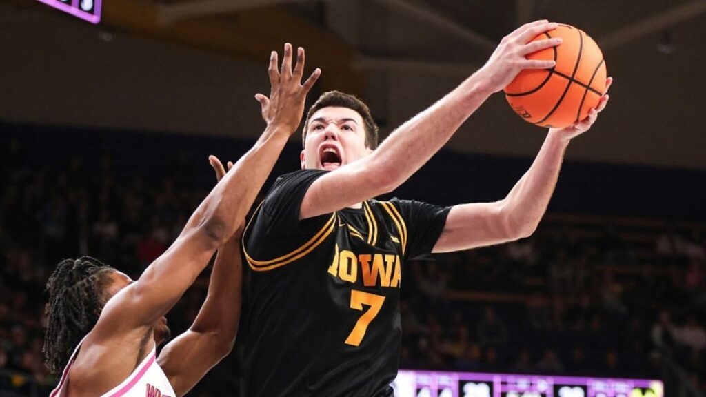 Casi pleno de españoles en el March Madness: Álvaro Folgueiras, crucial con Iowa