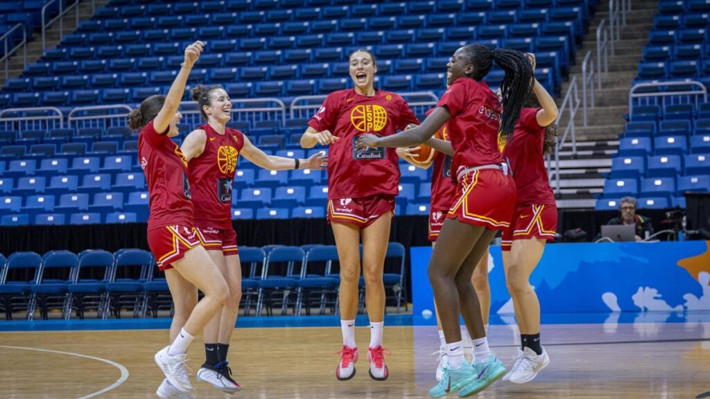España pelea desde hoy en Puerto Rico por entrar en el Mundial de Alemania