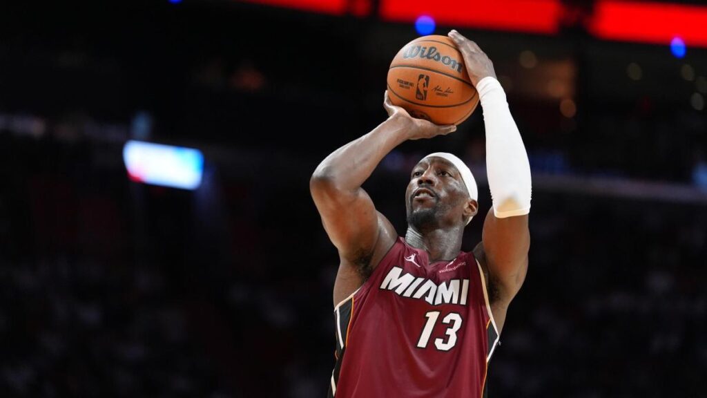 Los 83 puntos de Bam Adebayo y un sospechoso dato para la polémica