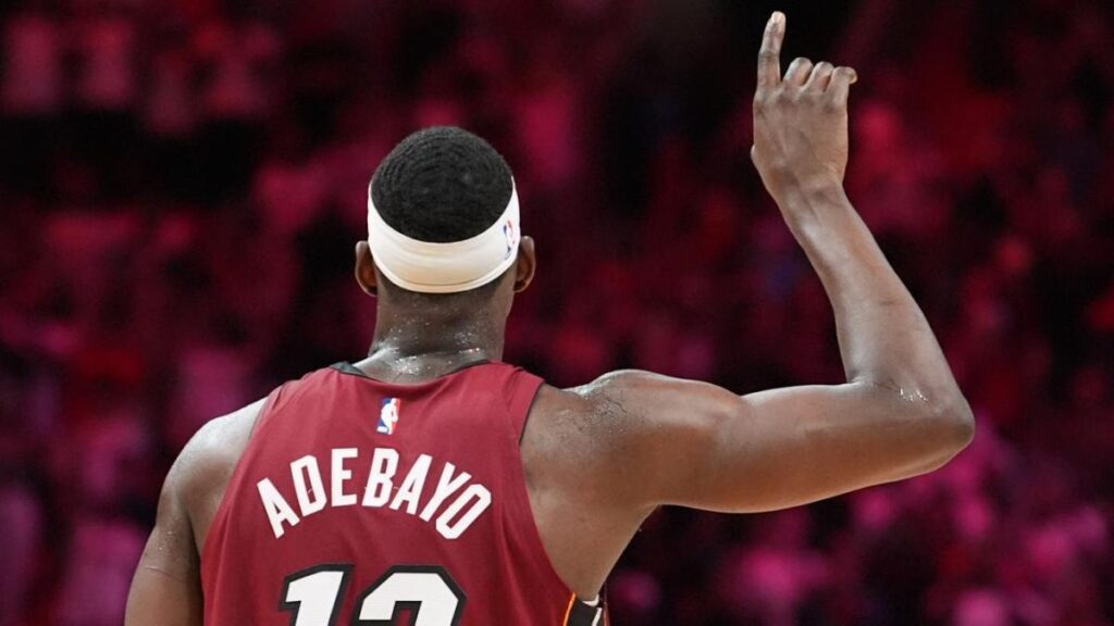 Stephen A. Smith, presentador de televisión: "No es culpa de Adebayo que los Washington Wizards sean una basura... No fue igual que la actuación de Kobe, ni que la de Wilt"