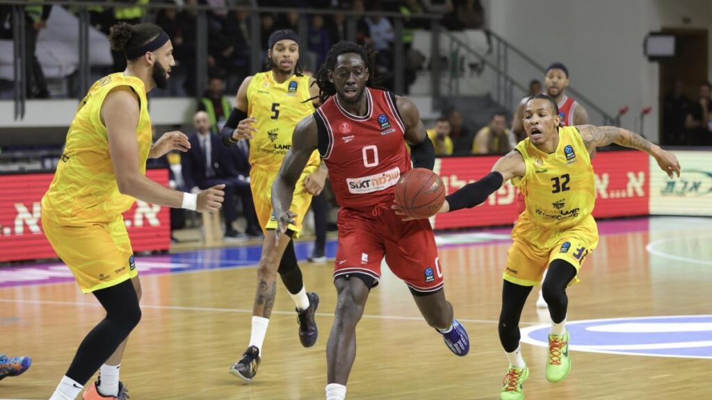 Jonathan Motley le lesiona y es duda contra el Barça