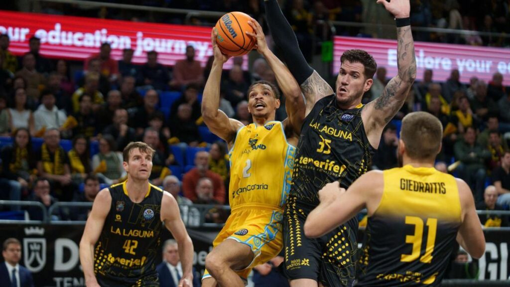 79-76: El Tenerife supera al Gran Canaria y se asegura el primer puesto de su grupo