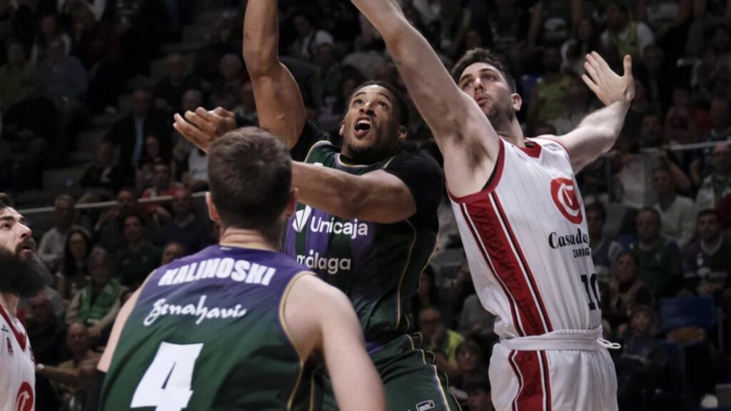 112-89: El Unicaja no da opción a un Casademont preocupante