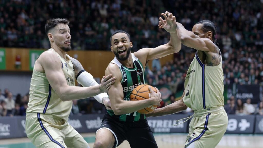 Las imágenes del Asisa Joventut - FC Barcelona