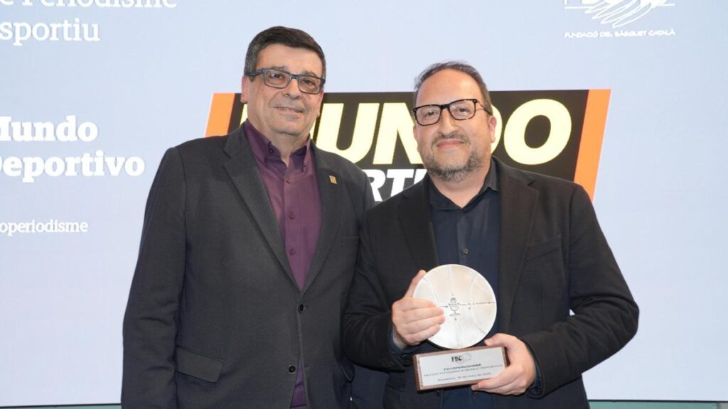 La Federació Catalana de Bàsquet premia a los fotógrafos de Mundo Deportivo