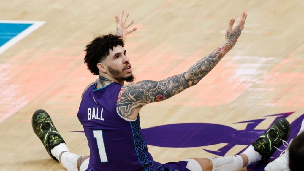 LaMelo Ball le gana la partida al ex azulgrana Jakucionis sin el histórico Adebayo