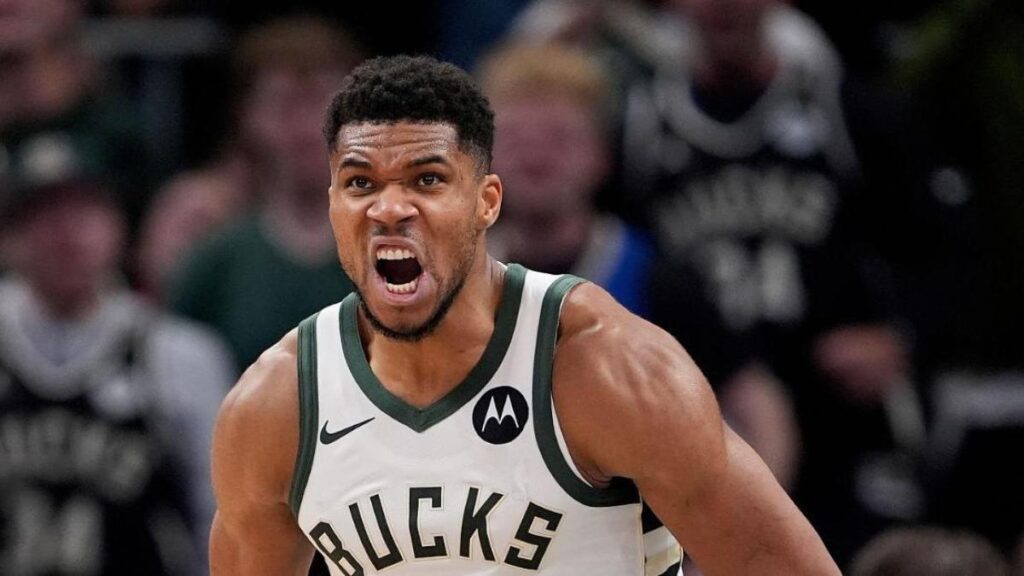 Guerra entre los Bucks y Antetokounmpo: ¡no quieren que juegue más y él insiste!