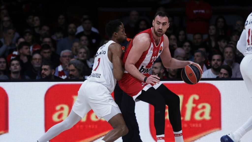 90-80: El Kosner Baskonia, cerca de dar la sorpresa en pista de Olympiacos