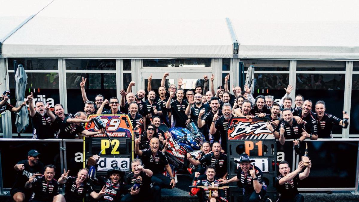 La felicidad de Aprilia por su exhibición en MotoGP, empañada por 'el caso Ogura' en Austin