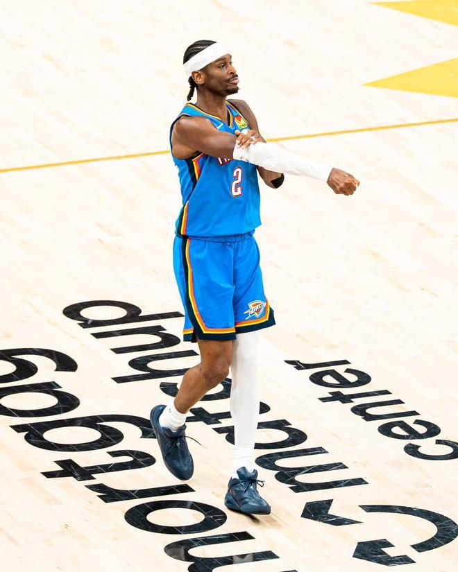 Los Thunder arrasan y esperan a los Lakers