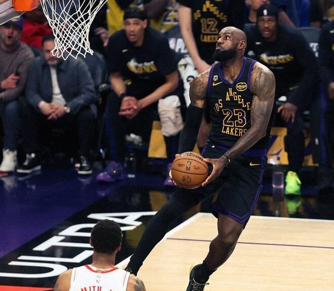LeBron James hace olvidar a Luka Doncic en los Lakers