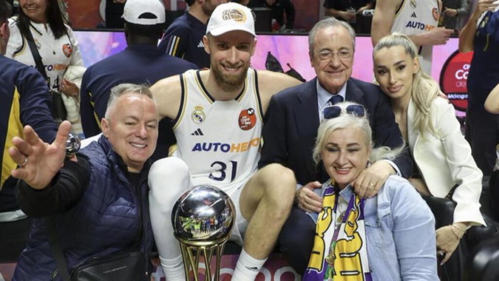 El Real Madrid se queda solo en su pulso con la Euroliga