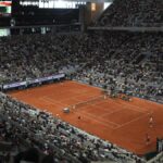 Roland Garros permitirá a los jugadores llevar relojes inteligentes y mantendrá a los jueces de línea