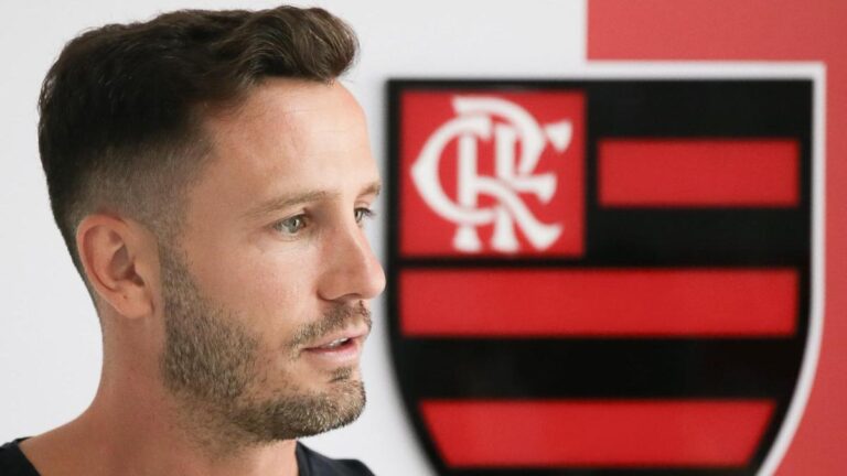 Saúl Ñíguez agradece los mensajes de apoyo por la salud de su hijo, ingresado en la UCI