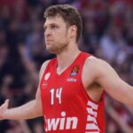 El exazulgrana Sasha Vezenkov gana el trofeo Alphonso Ford al máximo anotador de la temporada