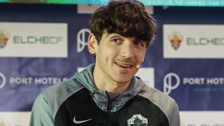 "Se tiene que notar ante el Atlético que nos jugamos muchísimo más"