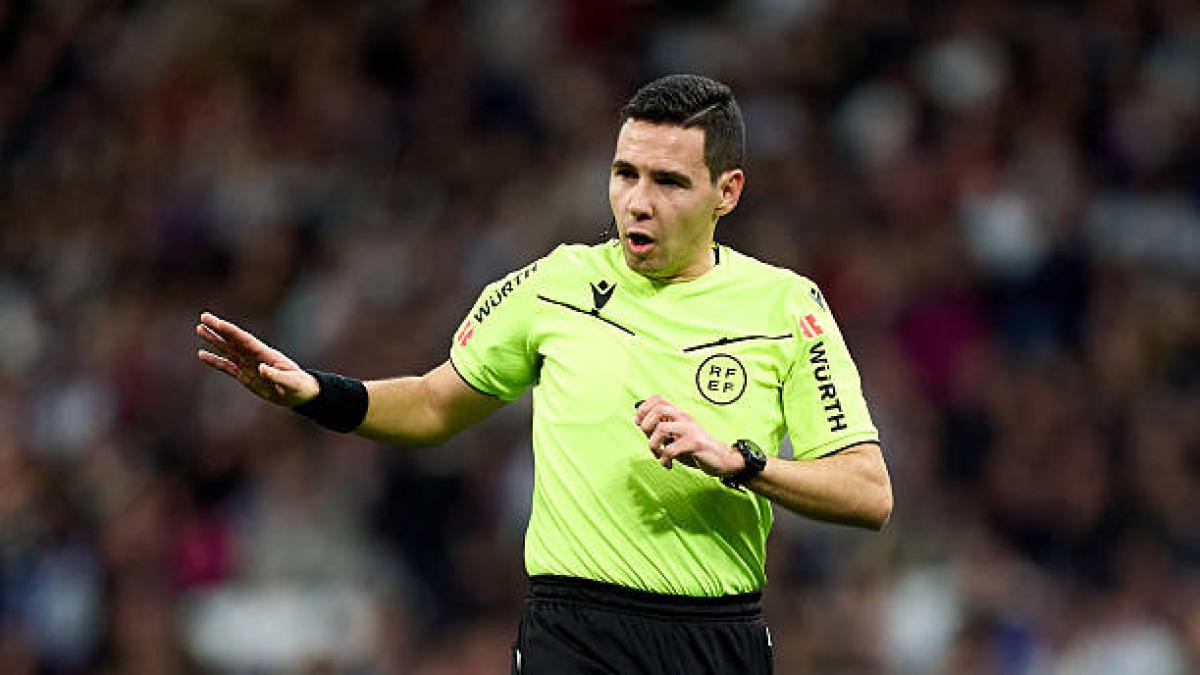 Hernández Maeso, con polémicas favorables al Madrid, pitará el Getafe-Barça