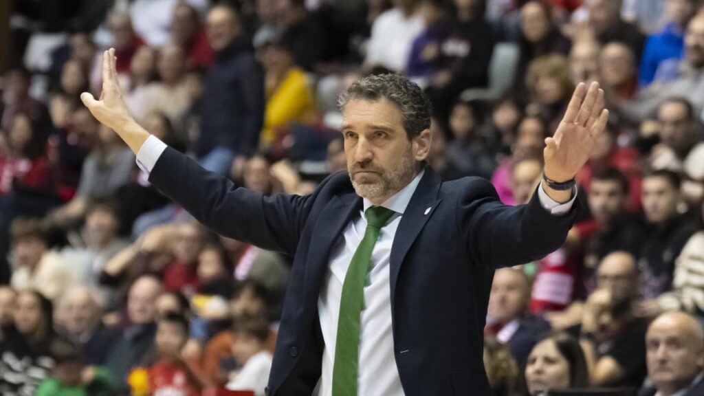 Ibon Navarro supera a Scariolo y Plaza como técnico con más victorias del Unicaja