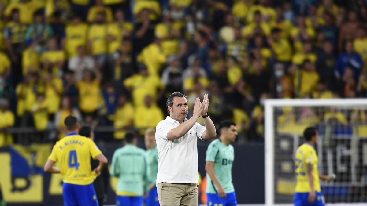 Oficial: Sergio González, destituido como entrenador del Cádiz