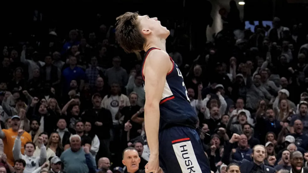 UConn quiere retener a una de las joyas del draft… a golpe de millones