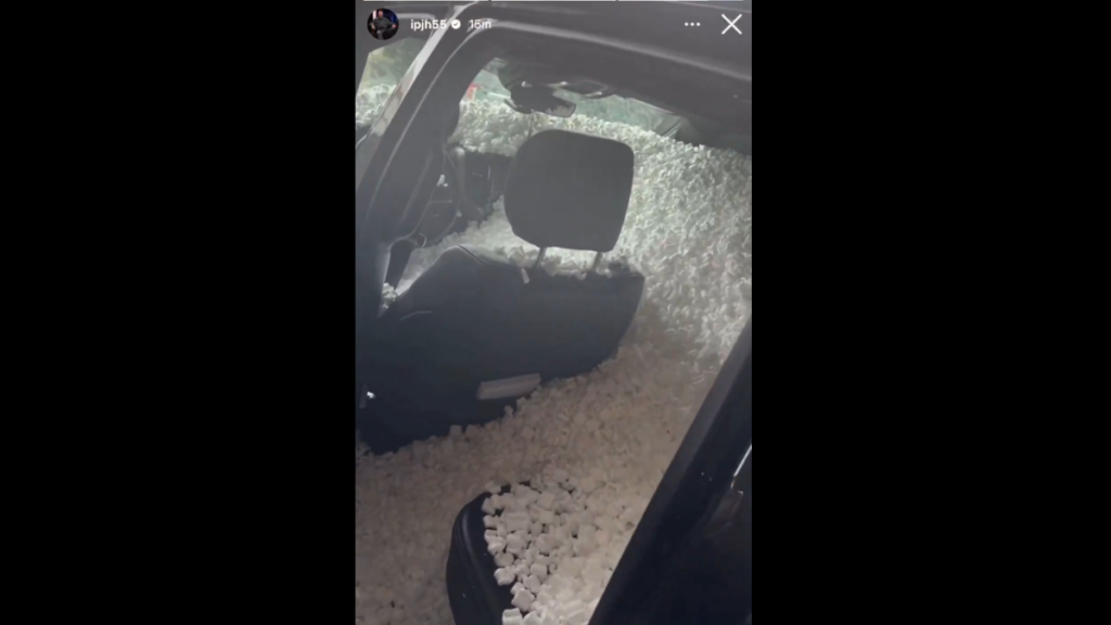 Llega tarde a una reunión y las redes no dan crédito a lo que le hacen en su camioneta: "No llegues más veces tarde, novato"