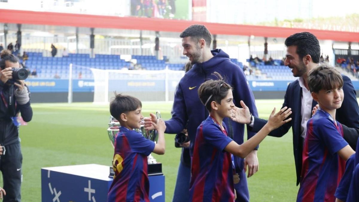 Joan Garcia presenta su campus especializado para jóvenes porteros y porteras