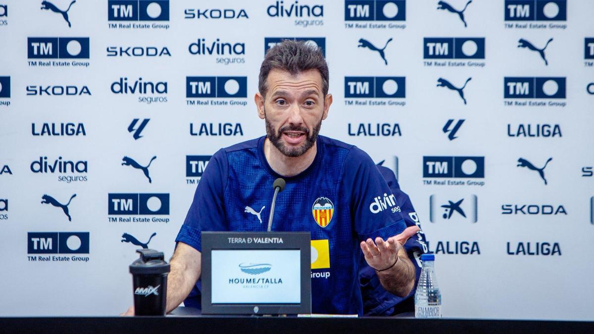 Corberán espera la mejor versión del Atlético y apunta: “Nos seguimos jugando la vida”