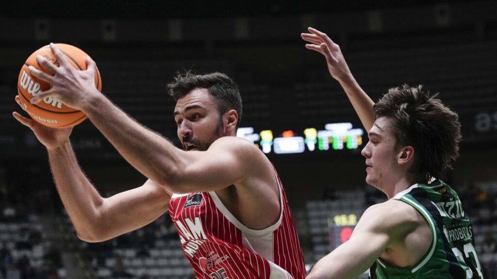 67-89: El UCAM no perdona a un Joventut descompuesto