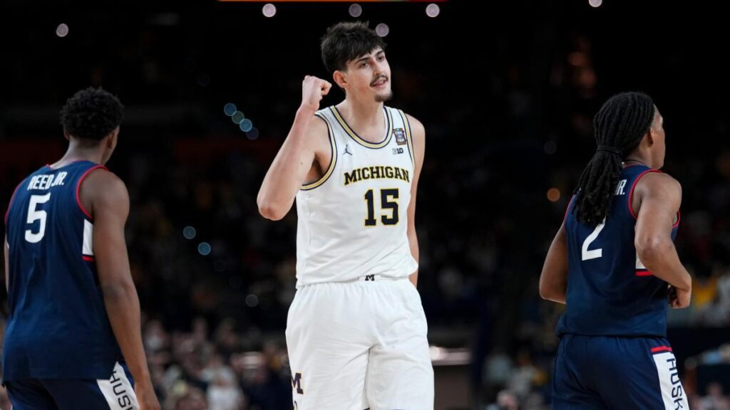 Aday Mara: "Es gran honor llevar bandera del país a lo más alto de baloncesto universitario"