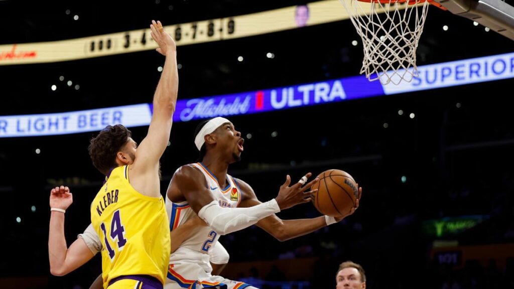 Los campeones de la NBA hunden a los Lakers