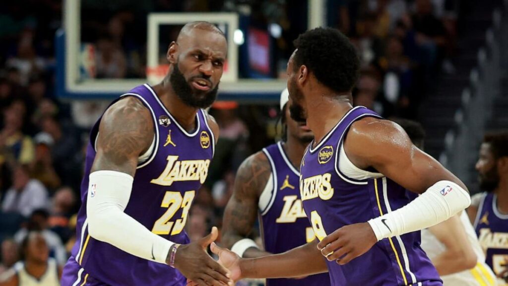 La NBA alucina: ¡exhibición conjunta de LeBron y Bronny James!