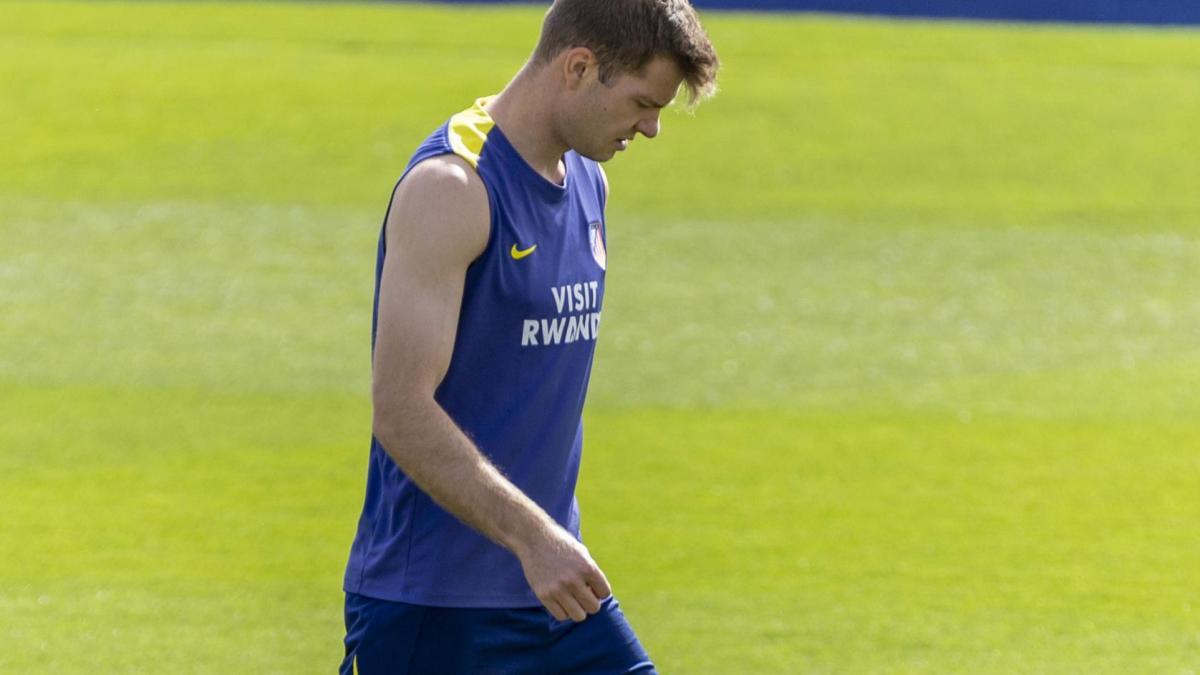 Sorloth ultima su recuperación y Giménez ya toca balón