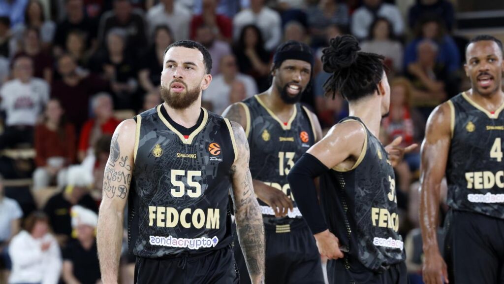 El base deseado por Xavi Pascual, protagonista por partida doble: ¡tuitea desde el vestuario a mitad de partido!